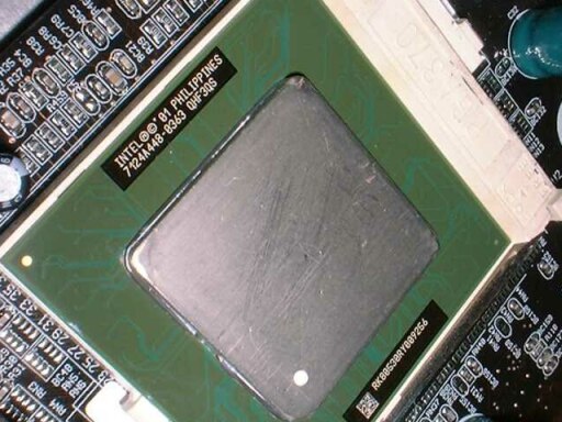 Intel Celeron1.2GHz(ES)